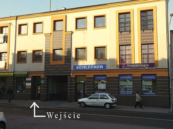 Wejście do gabinetu stomatologicznego przy ul. Staszica 12